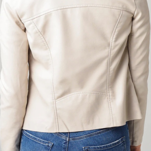 Women’s Leather Jacket - Picture 9 of 12